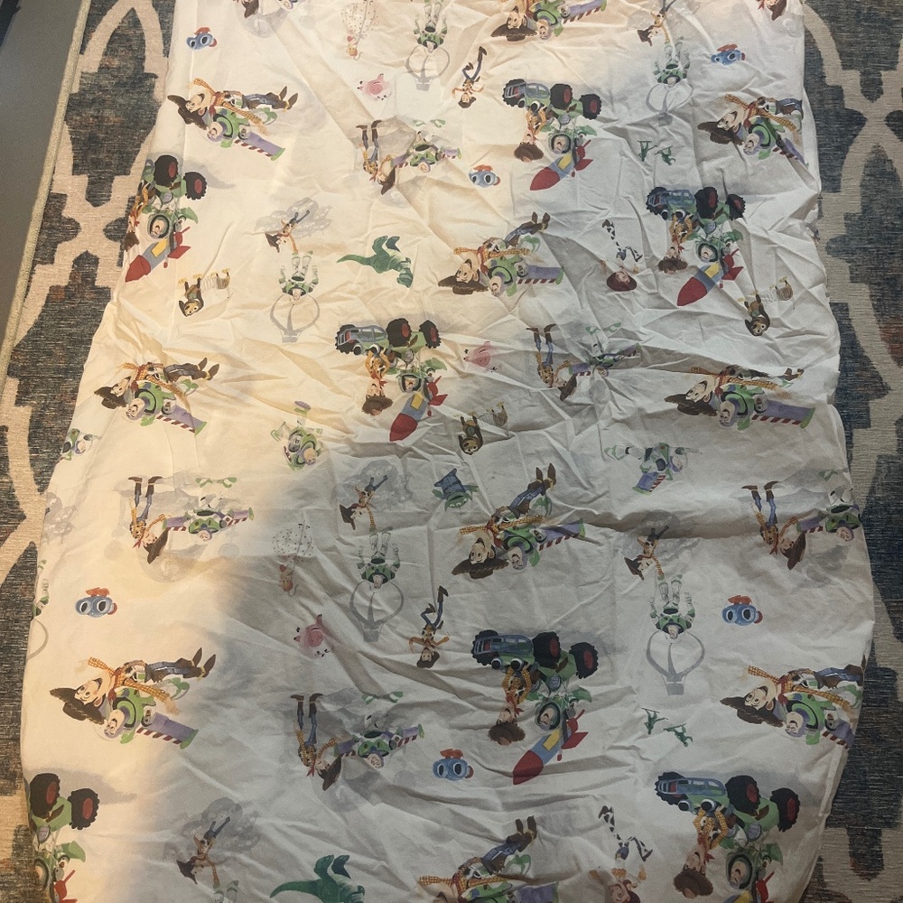 Pottery barn Star Wars, elephant crib sheets